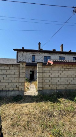 В продажу будинок-дуплекс на 2 родини - фото 1