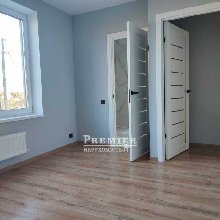 Сучасний новий двоповерховий будинок з ремонтом у Сухому Лимані - фото 1