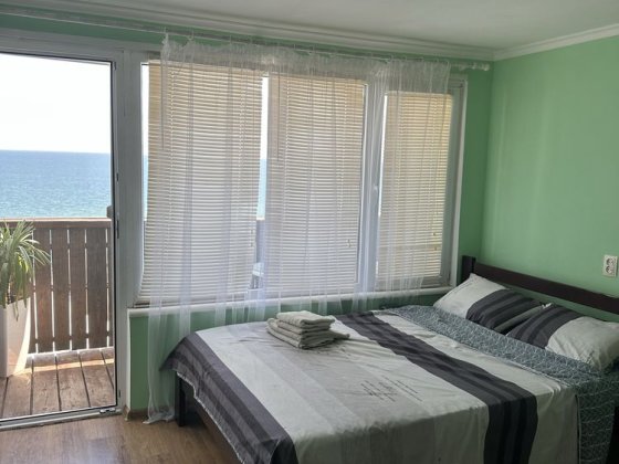 Двоповерховий будиночок біля моря Бурлачья Балка