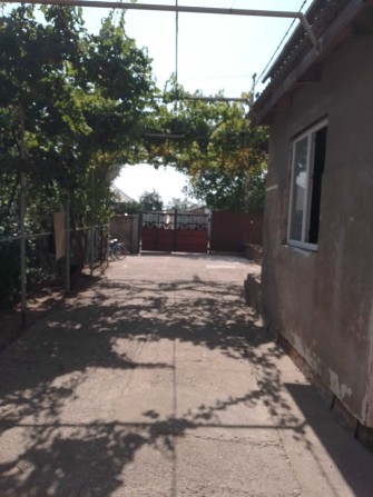 Продам двух этажный дом в корсунцах - фото 1