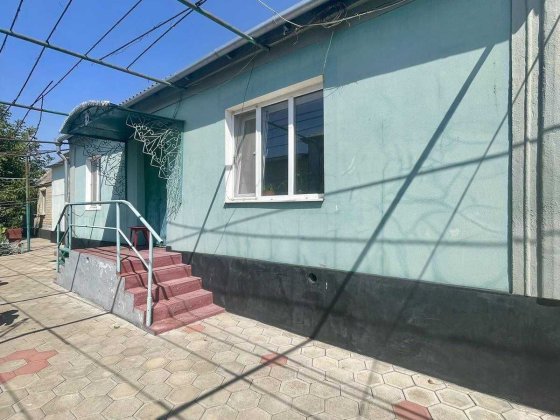 Предлагается к продаже дом в с Новая Дофиновка. Курортный район Новая Дофиновка