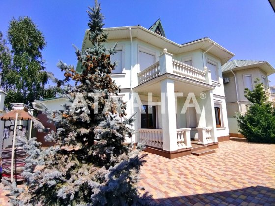 Будинок з басейном біля моря на 7 сотках Санжейка