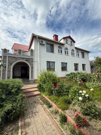 1/2 будинку, 17 соток - фото 1