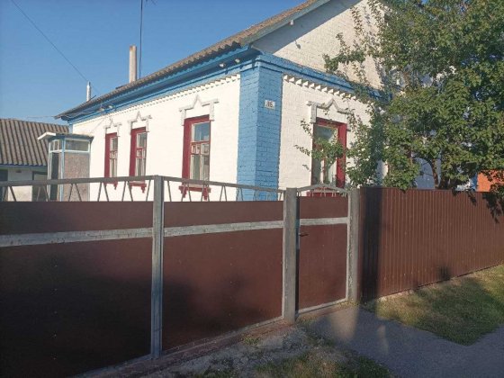 Продам будинок в м.Лохвиця Лохвица