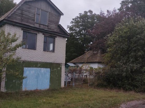 Будинок. Полтавська область, Гребінківський район, село Польове Гребінка