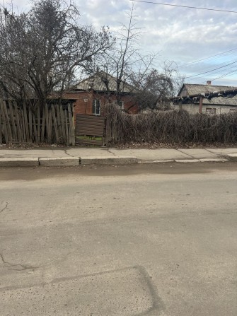 Продаю пів будинка на  вул Молокова - фото 1