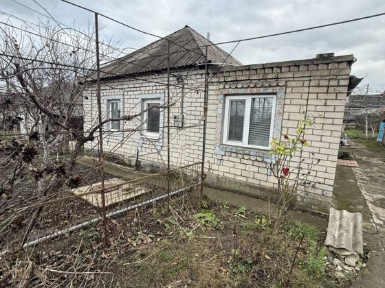 Продам двохкімнатний будинок  район ЦРБ Первомайськ