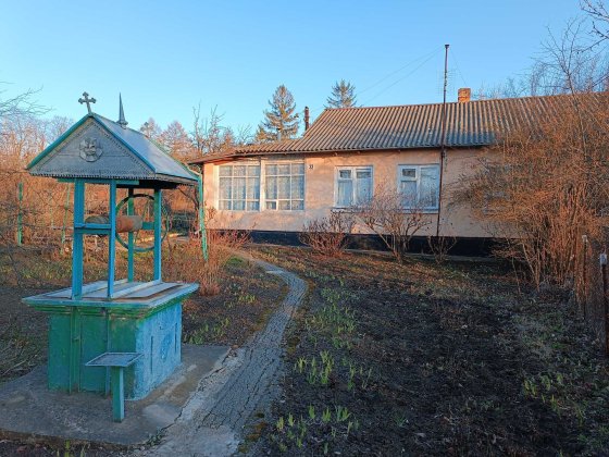 Будинок в Кельменцях по трасі Кельменцы