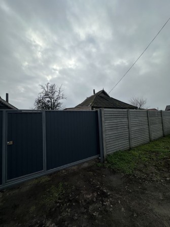 Продаж будинку в смт Курилівка | Топова локація — центр, поруч ліс - фото 1