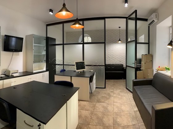 Коммерческое помещение центре Одессы ул. Итальянская, 44.