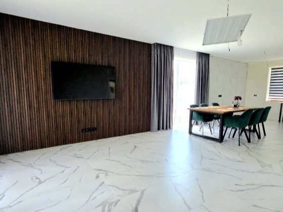 БУДИНОК з РЕМОНТОМ 137 кв.м. з ТЕРАССОЮ на 10 сотках. Бориспіль