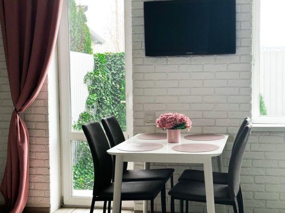 Терміново продам Таунхаус з ремонтом 75+20 м кв 3 кім. вул. Мейса Джей