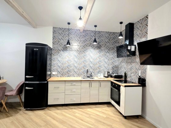 ЦЕНТР МІСТА !!! Будинок  з МЕБЛЯМИ та технікою Бориспіль