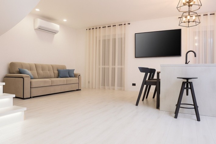 Гарний будинок (дуплекс) без комісії! З ремонтом, технікою та меблями. - фото 1