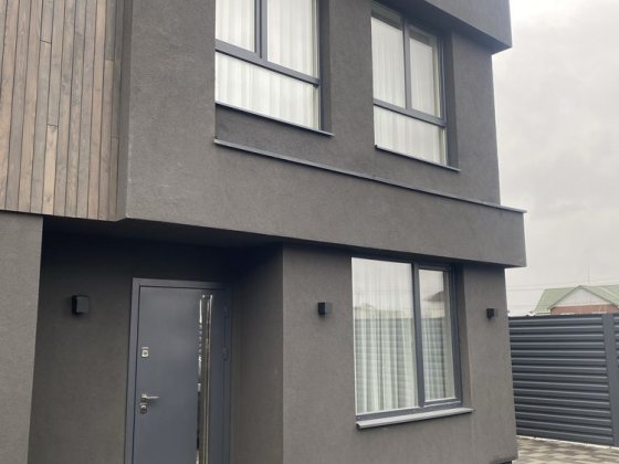 Продам дуплекс з ремонтом у Петропавлівській Борщагівці Вишневе