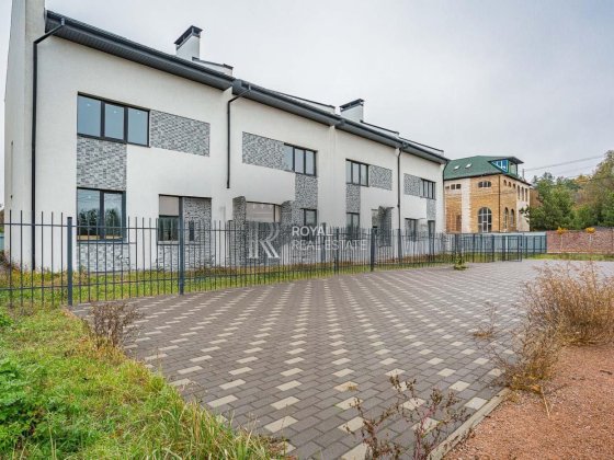 Продаж Таунхаус Бровари 3к 187м2 Септик Електрика Озеро Ліс Бровари