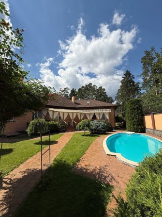 Просторий комфортабельний котедж у лісовій Бучі - фото 1