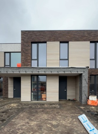 3-кімнатний таунхаус з обробкою у КМ О.Краса готовий до ремонту - фото 1