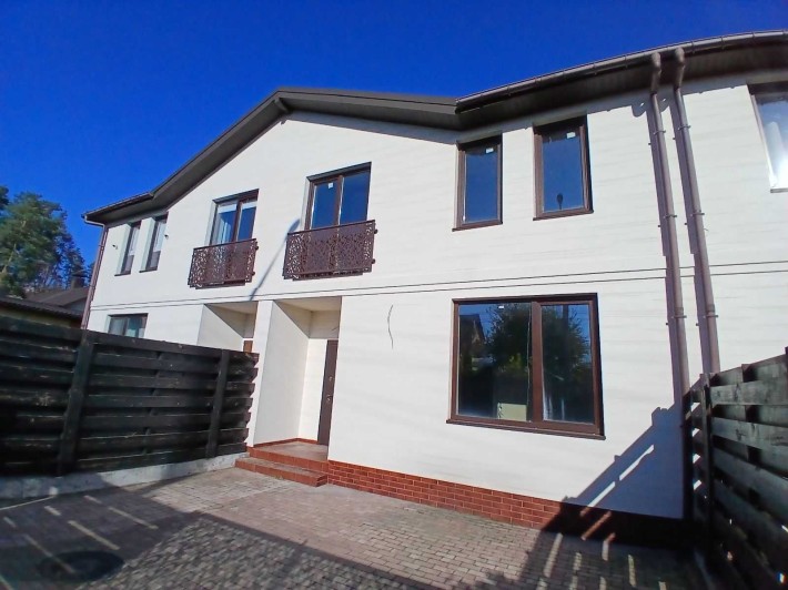 Таунхаус в затишному місці Ірпеня. Поруч школа і дитсадок. - фото 1