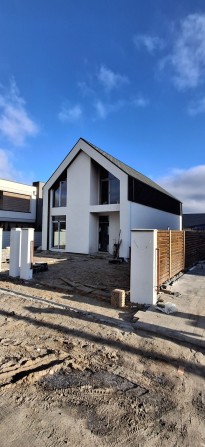 Сучасний будинок площею 140 м² на ділянці 4 сотки в Бучі біля лісу!!! - фото 1