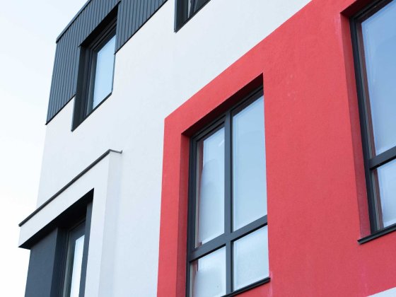 Кутовий таунхаус 121,0 м2 у Бучі з мансардою на даху, біля парку Буча