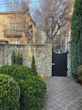 Продаж 3 поверхового будинку - фото 1