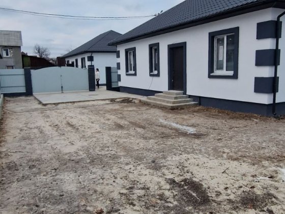 БУДИНОК ЦЕНТР,світло не вимикають Бориспіль