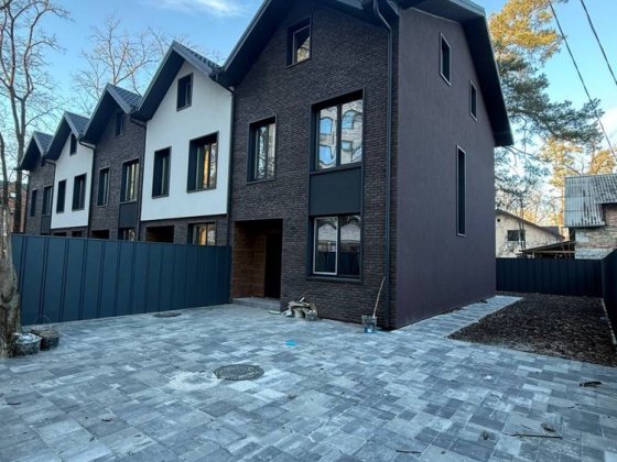 Кутовий таунхаус поруч з центарльним парком Ірпінь Ірпінь