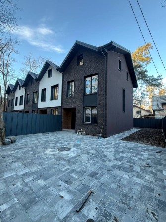 Кутовий таунхаус поруч з центарльним парком Ірпінь - фото 1