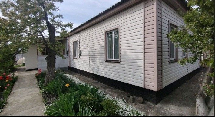 Будинок на 2 ходи  130 кв.м. на 20 сотках місто Бориспіль. - фото 1