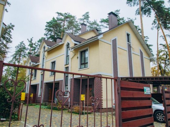 Таун як БУДИНОК 170 м2 6 спален.Технічно оснащєний. Центральні ком-ції Ірпінь