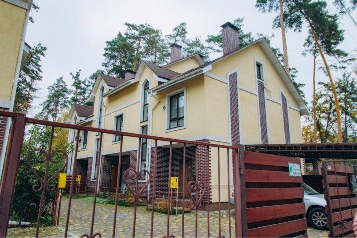 Таун як БУДИНОК 170 м2 6 спален.Технічно оснащєний. Центральні ком-ції - фото 1