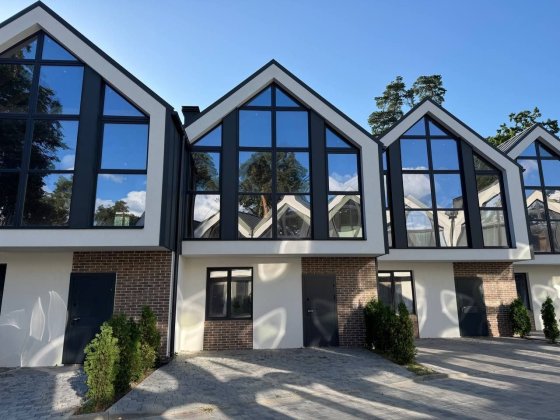 Продаж Таунхаусів Lucky Town закрите КМ.
Буча, пров. Шевченка 
Таунхау Буча