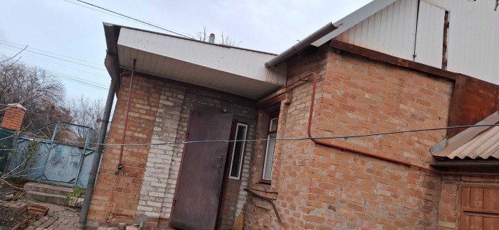 Будинок на карнаватці - фото 1