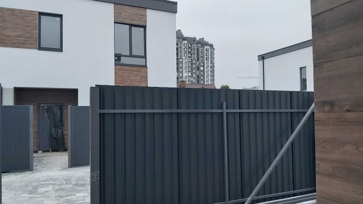 центр Бучі  дуплекс з газом та  з підвалом - фото 1