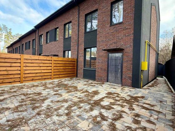 кутовий таунхаус в топовій локації Ірпеня Ирпень