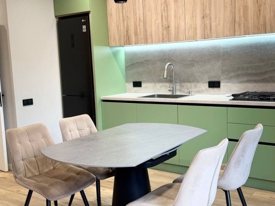 Продаж таунхауса з дизайнерським ремонтом Буча