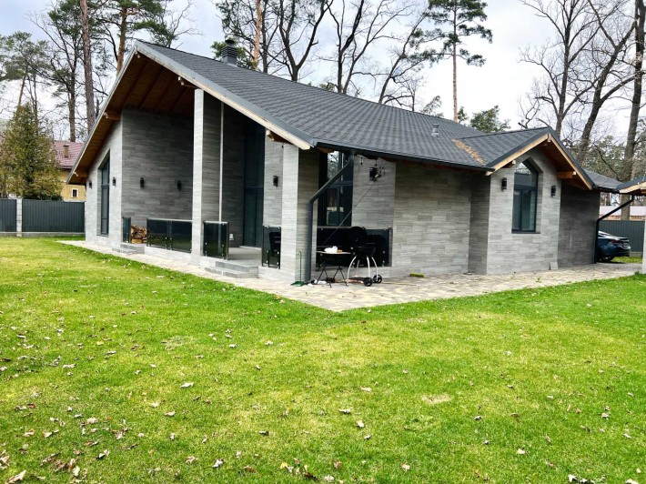 Ексклюзивний Будинок з ремонтом в Лісовій Бучі на 8 сотках - фото 1