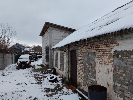 Дом на Гданцевке ул. Алексеенко 16 (возможно СТО). Кривий Ріг