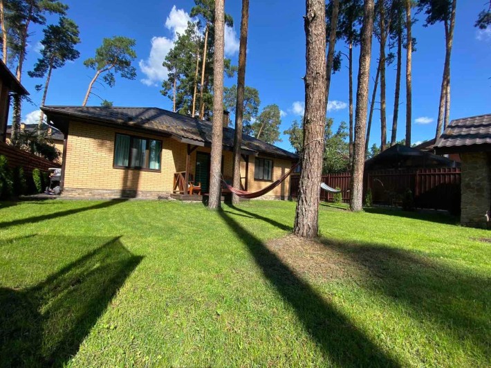 Продам затишний будинок в супер локації - фото 1