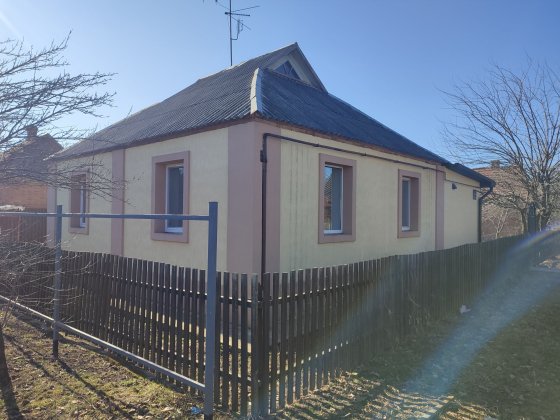 Продам гарний будинок, з сучасним ремонтом на березі річки Ворскла! Полтава