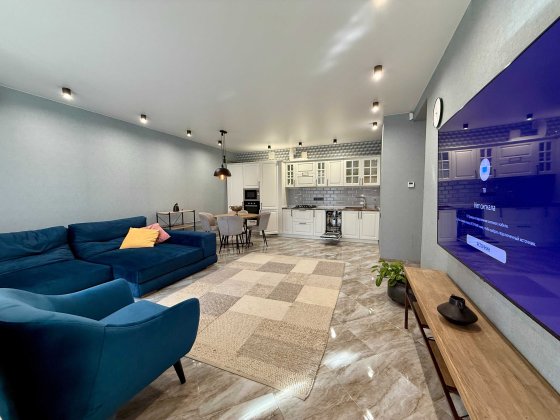 Продам Кутовий Таунхаус з Якісним Ремонтом у Престижному КМ. Басейн. Ірпінь