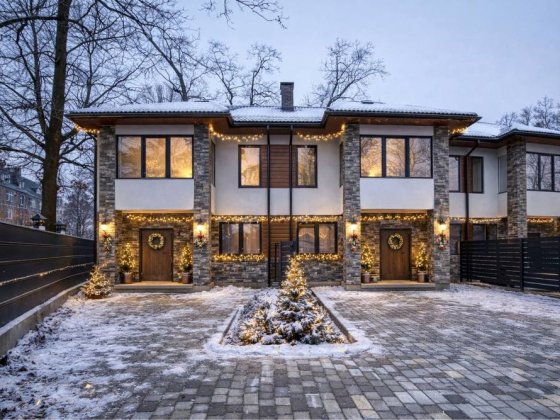 Якісний цегляний будинок біля  Центрального Парку. ТЕРАСА. Газ Ірпінь