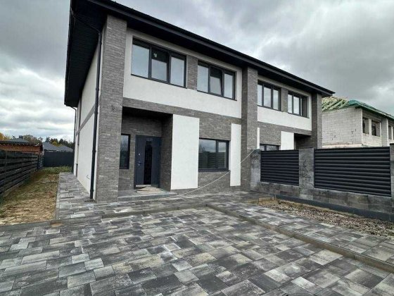 Дуплекс у Бучі на вул. Мазепи — простір, тиша та якісна забудова Буча