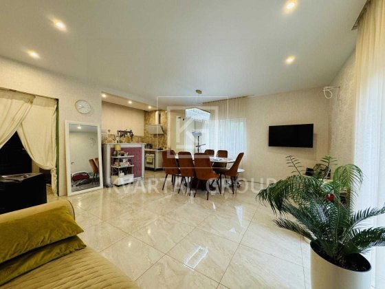 Двоповерховий будиночок в м Ірпінь в приватному секторі. Ірпінь