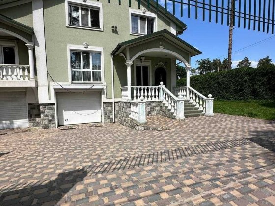 Будинок з ремонтом 450м2, 14 соток, басейн, сауна. ГАЗ - 265000уо. Буча