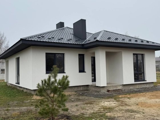 Продам американку в селі Городище(майже в місті Рівне) Рівне