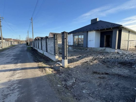 Сучасна Американка біля Рівного 110 м кВ, 7 сотих землі Рівне