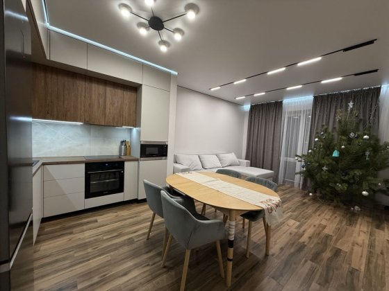 Терміново продам котедж масив Макарова, 3-тя поліклініка. Рівне