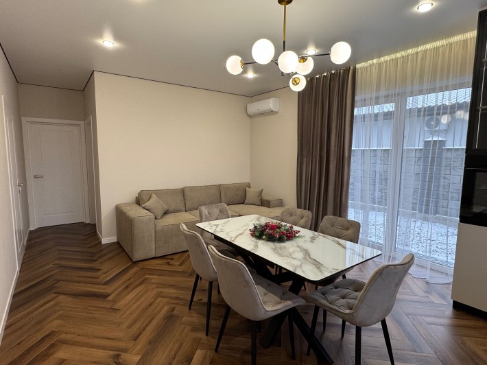 Продам котедж з ремонтом - фото 1